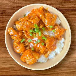 ไก่กรอบผัดซอสสามรส