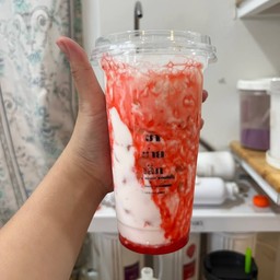 นมสดสตอเบอร์รี่