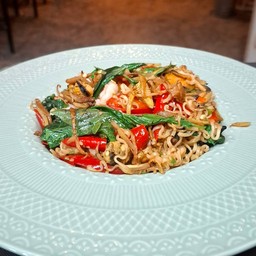 มาม่าผัดขี้เมาทะเล