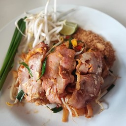 ผัดไทยเบค่อน