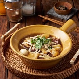 ก๋วยจั๊บกี่โมง กระเพาะปลา บะหมี่หมูแดง (ปรีดีพนมยงค์2) ก๋วยจั๊บกี่โมง (สาขาปรีดีพนมยงค์2)