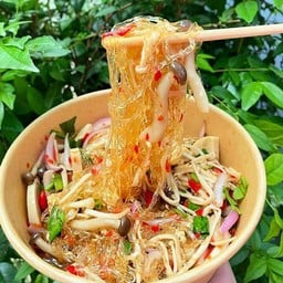 ยำแซ่บเวอร์ บ้านทรงไทย