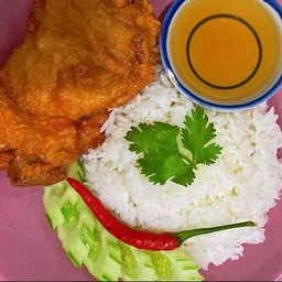 ข้าวไก่ทอดซอสน้ำปลา 2 กล่อง