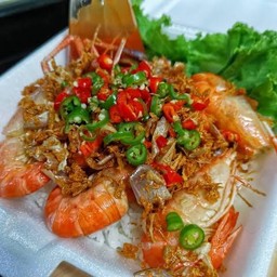 ข้าวกุ้งแม่น้ำทอดกระเทียม