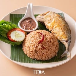 ข้าวผัดน้ำพริกกะปิปลาทู