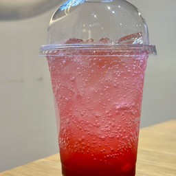 แดงโซดามะนาว
