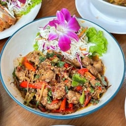 ผัดฉ่ากระดูกอ่อน