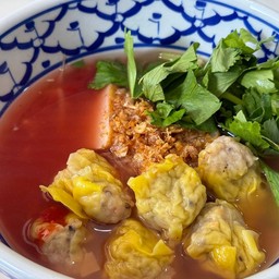 เย็นตาโฟเกี๊ยวไก่