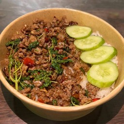 กะเพราหมูสับ (ราดข้าว)