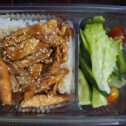 ข้าวหน้าไก่ย่างเทอริยากิ