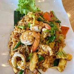 ผัดมาม่ากุ้งสุข