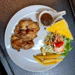 สเต็กสะโพกไก่พริกไทยดำ