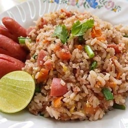 [อร่อยซ่ากับโค้ก] [ข้าวผัด] ข้าวผัดไส้กรอกแดง แม่เจ้าโว้ย +  โค้ก ไม่มีน้ำตาล (กระป๋อง)