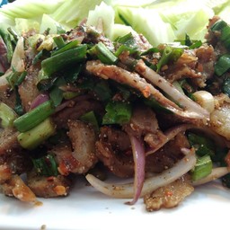 คั่วคอหมูย่าง