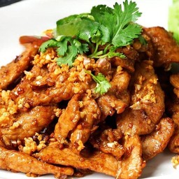หมูทอดกระเทียม