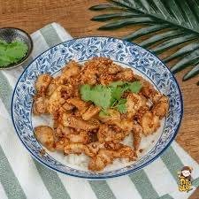 ข้าวหมูทอดกระเทียม