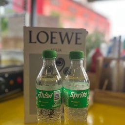 น้ำสไปร์ท 330 มล +น้ำแข็ง