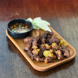 โคขุนทอดน้ำจิ้มแจ่ว