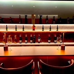 224 Winesphere Soi Ari Phahonyothin Rd
