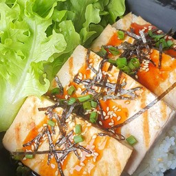 Grilled Tofu Teriyaki Rice ข้าวเต้าหู้ย่างซอสเทริยากิ