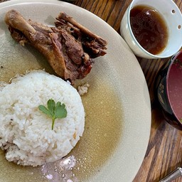 Pama Cafe By สามชัย