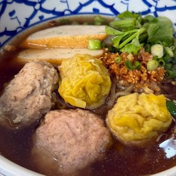น้ำใสเกี๊ยวไก่