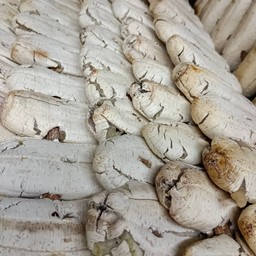 กล้วยแข็งข้างนอกกรอบข้างในนุ่ม