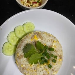 ร้านกระเพรา พาเพลิน