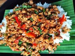 ผัดกระเพราหมูสับ