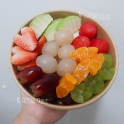 ผลไม้รวมปอกคว้านเมล็ด(เลือกผลไม้ได้) ขนาด 300 กรัม