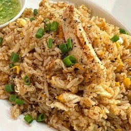 ข้าวผัดปูฮ่องเต้ (น้ำจิ้มซีฟู้ด)