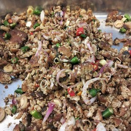 ยำปลาเค็ม