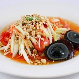 ตำไทยไข่เยี่ยวม้า