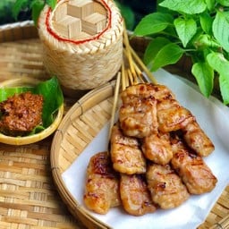 ข้าวเหนียวหมูปิ้งนมสด อิ่มคุ้ม