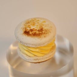 Macaron Créme Brûlée