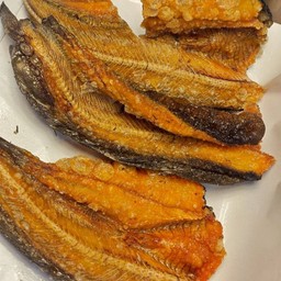 ปลาดุกทอด / ตัว