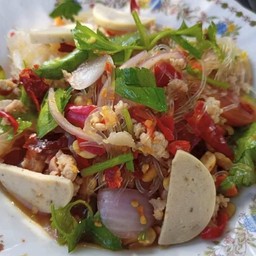 ยำวุ้นเส้นหมูสับหมูยอ