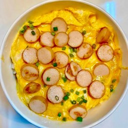 ข้าวไข่ข้นไส้กรอก