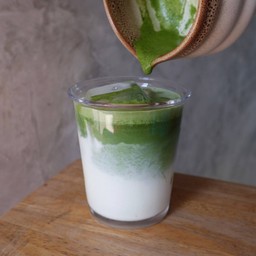 มัทฉะลาเต้