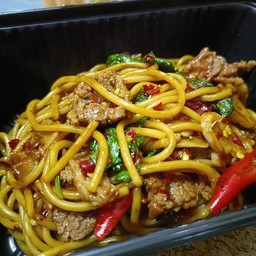 สปาเก็ตตี้เนื้อพริกไทยดำ