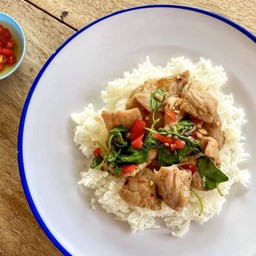 ข้าวกะเพราหมูนุ่ม