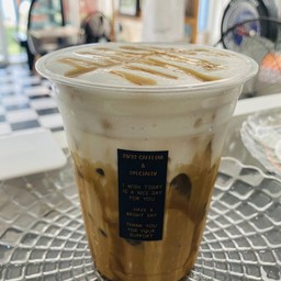 Macchiato Iced (มัคคิอาโต้้)