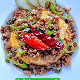 ข้าวไข่ข้นกะเพรา