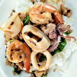 กะเพรารวมมิตร