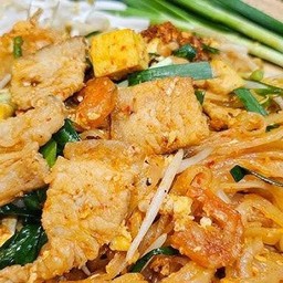 ผัดไทยหมู