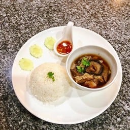 ข้าวหมูตุ๋นยาจีน