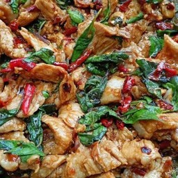 กะเพราหมูชิ้น (กับข้าว)