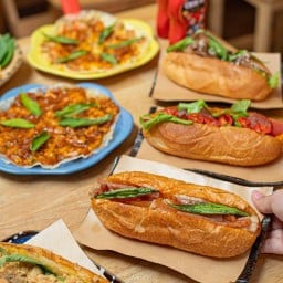 Bánh mì SapaiViệtNam บั๋นหมี่สะใภ้เวียดนาม มหาวิทยาลัยหอการค้า
