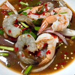 ยำกุ้งสองใจ