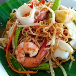 ตำมาม่าทะเล